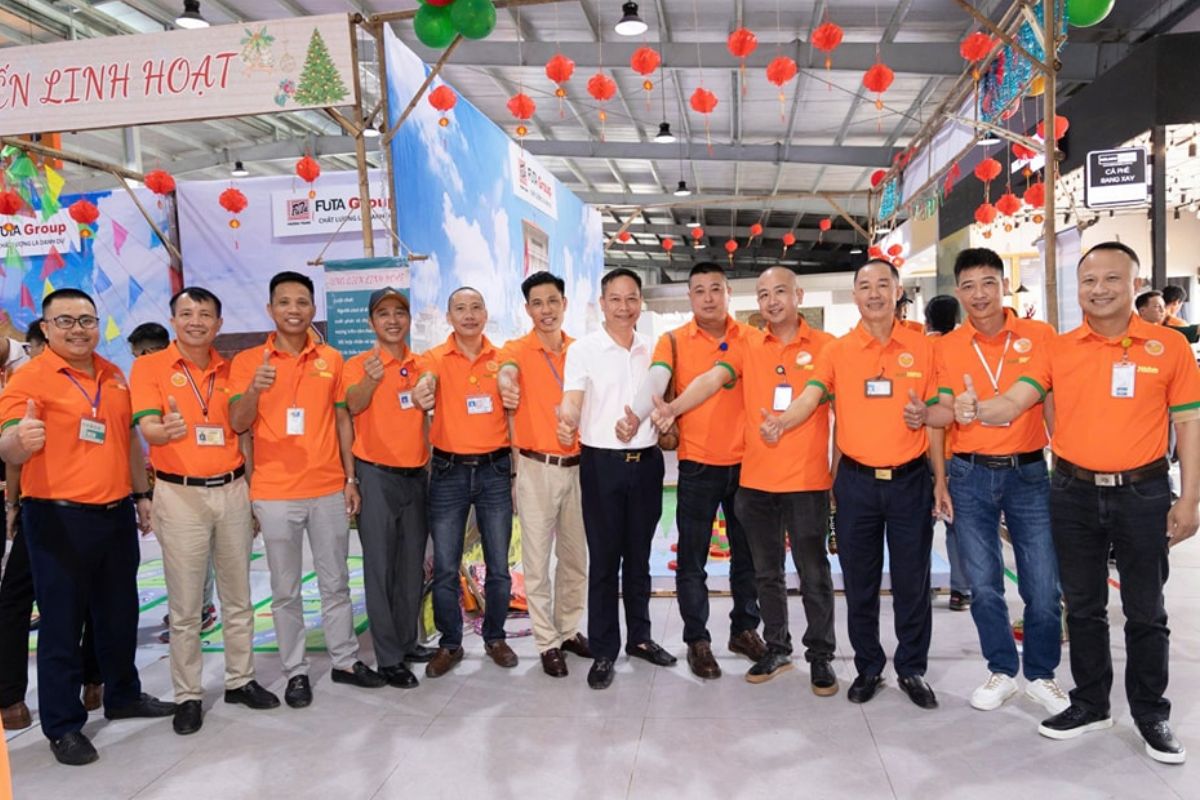 Đội ngũ nhân viên thân thiện, chuyên nghiệp (Nguồn: Sưu tầm)